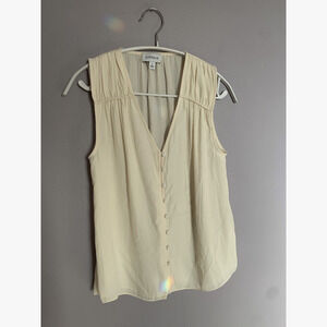 EVEREVE / Small / Sleeveless Blouse Button Up Ivory Cream Tank Top‎ V Neck Light